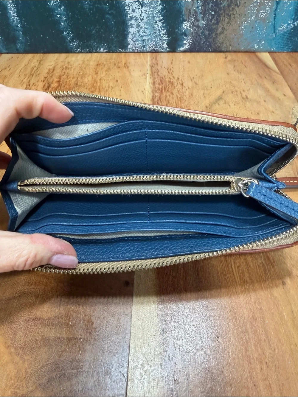 Dooney & Bourke Classic Pebble Grain Blue Tan Zip Wristlet Wallet